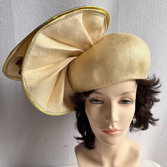 Cream Colored Dramatic Church Hat Jack McConnell Red Feather main image 7